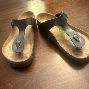 Birkenstock Black  Gizeh Sandals